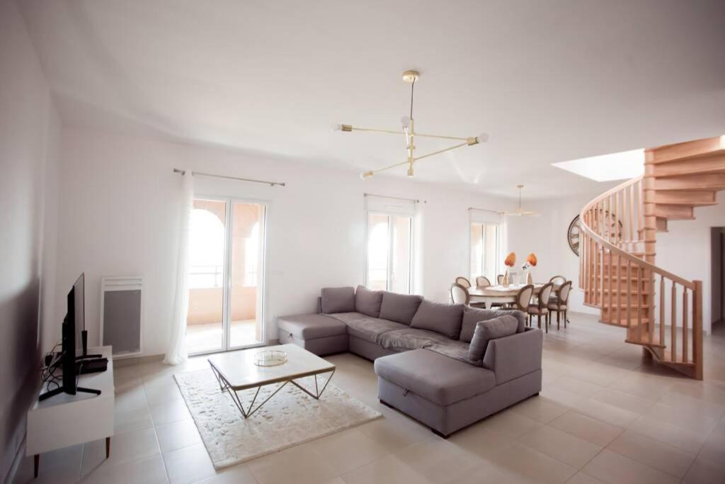 Magnifique Appartement Avec Vue Imprenable La Londe-les-Maures Luaran gambar