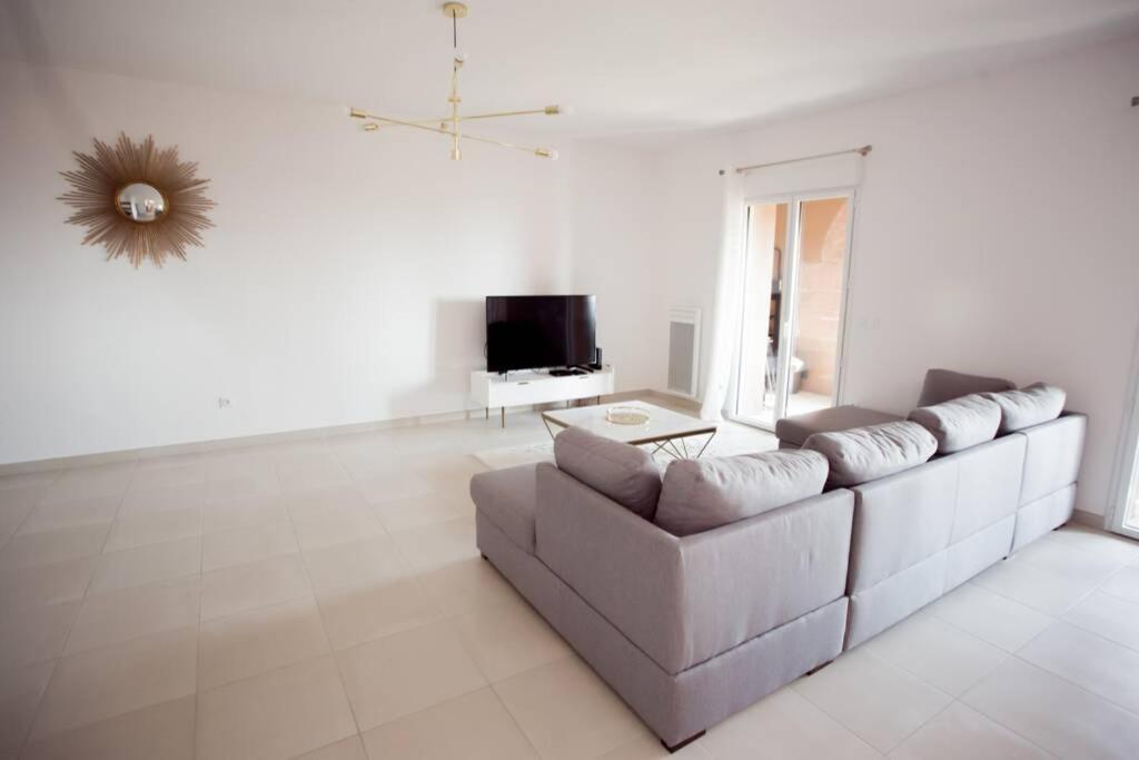 Magnifique Appartement Avec Vue Imprenable La Londe-les-Maures Luaran gambar