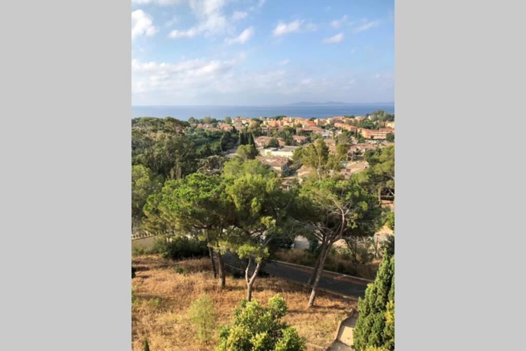 Magnifique Appartement Avec Vue Imprenable La Londe-les-Maures Luaran gambar